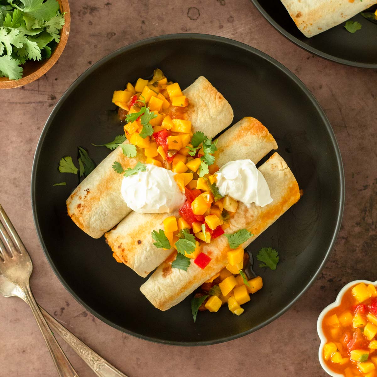 These easy beef taquitos are a 5-ingredient dinner recipe made with tortillas stuffed with a flavorful beef mixture and cheese. Serve these beef taquitos as an appetizer or for an easy dinner recipe.