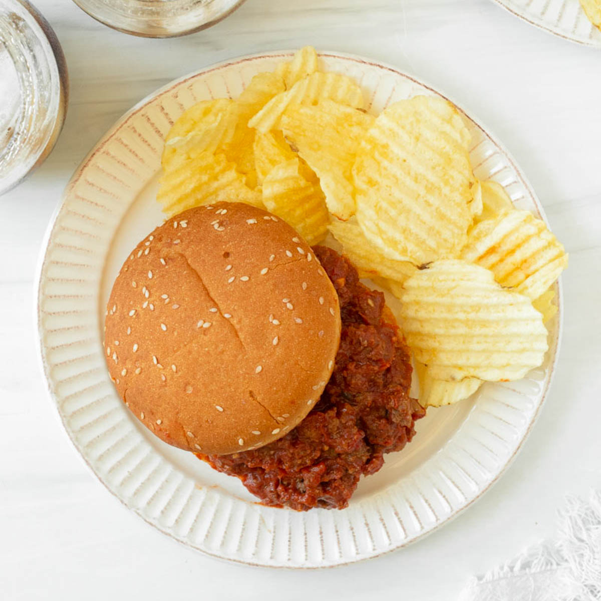 This recipe for homemade sloppy joes is an easy one-pan dinner and the perfect healthy comfort food. Made with ground beef and a rich, flavorful tomato sauce, our healthy sloppy joes are a kid-friendly meal that the adults will love too.