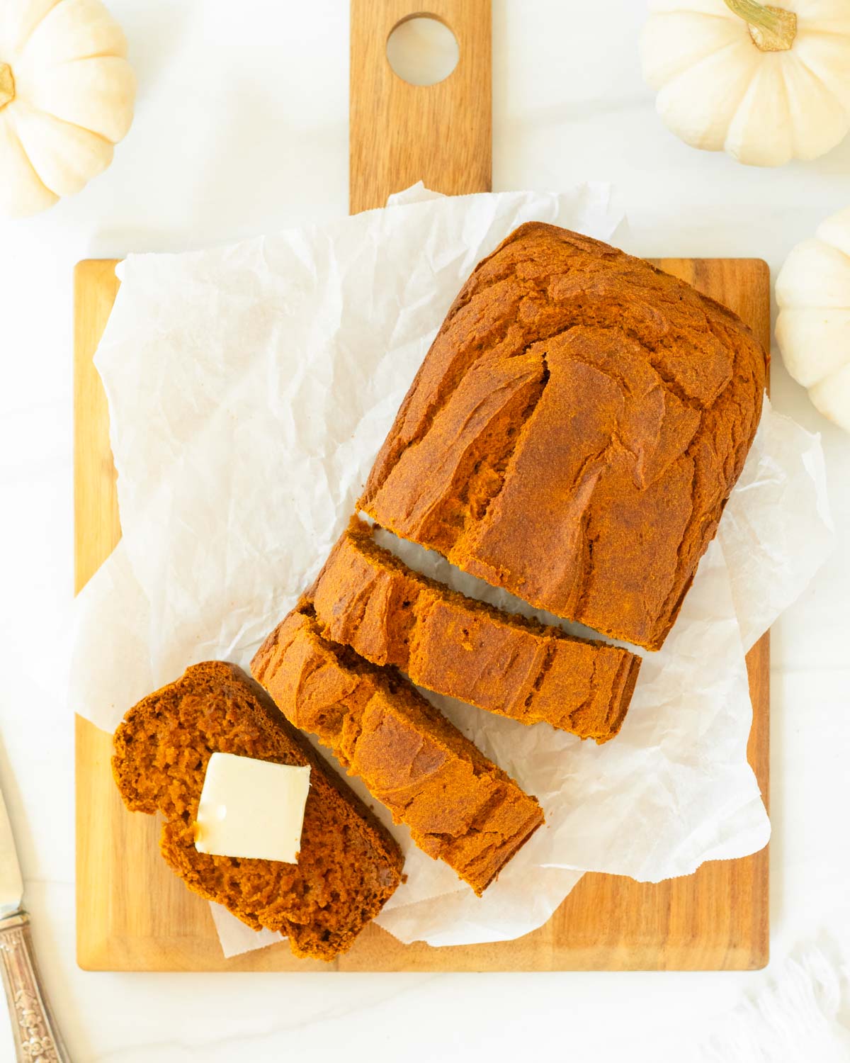 This homemade pumpkin bread is an easy one-bowl pumpkin bread recipe perfect for a quick breakfast or easy fall snack. Made with simple ingredients and a blend of warm spices, this pumpkin bread is a classic fall recipe.