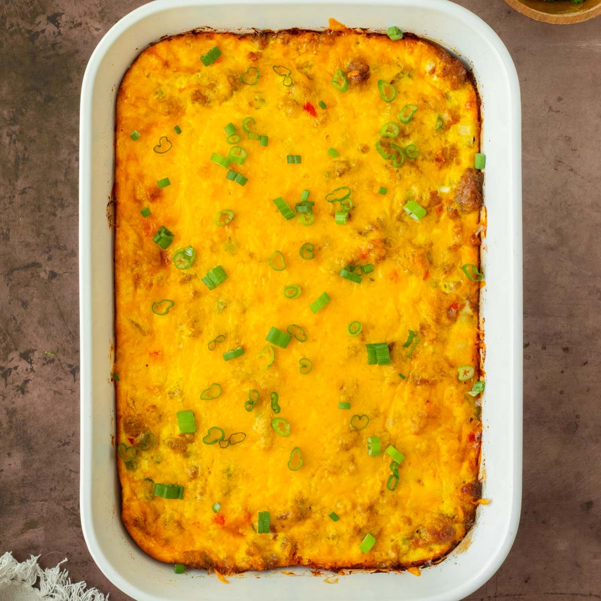 This breakfast casserole is a hearty and delicious breakfast recipe made filled with eggs, sausage, and potatoes for a filling and flavorful meal. We love making this recipe for a holiday breakfast recipe and it is also a great meal prep breakfast.