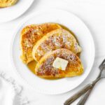 This French toast recipe is an easy homemade breakfast recipe made with our homemade Italian bread and a 4-ingredient batter for a flavorful classic breakfast.