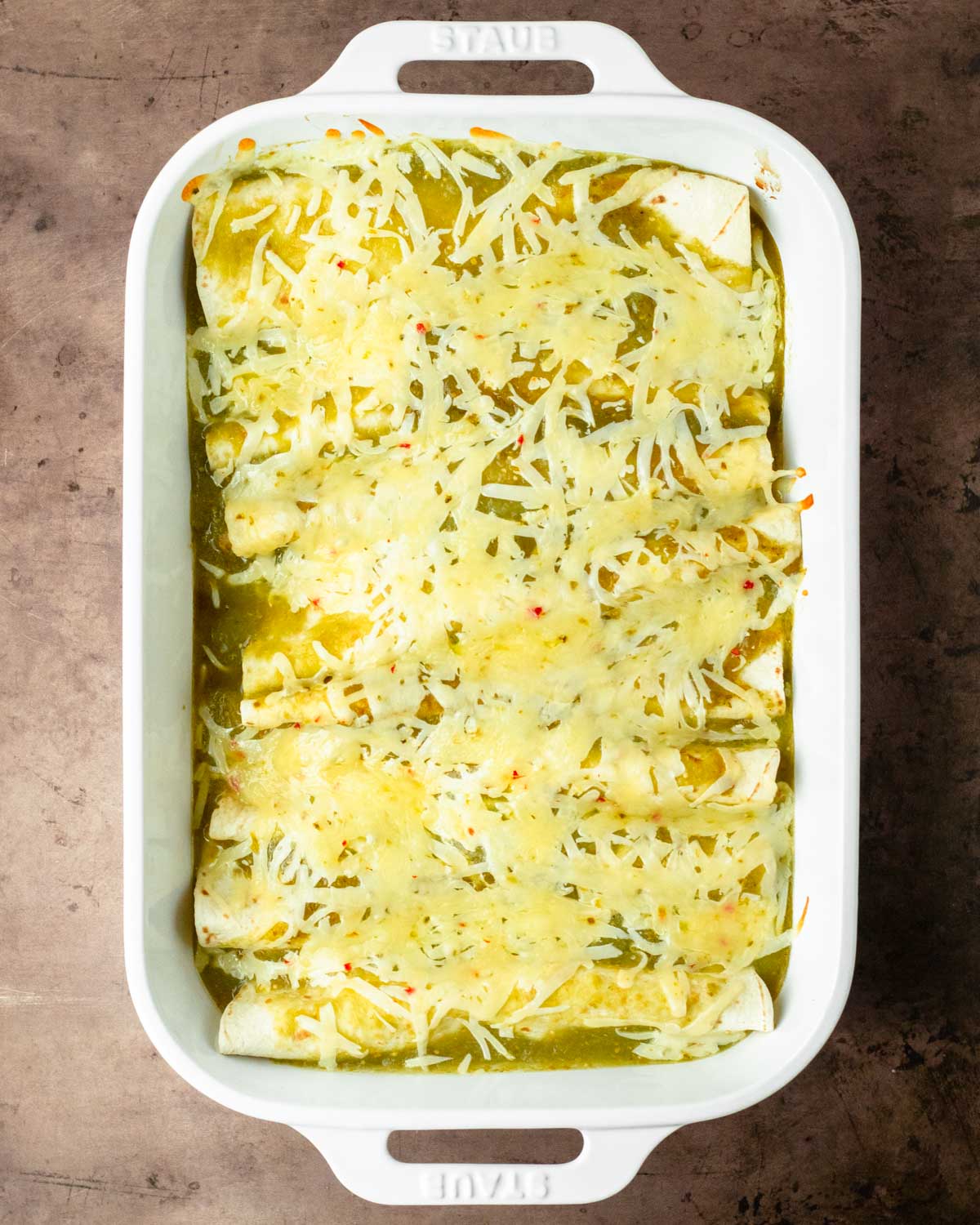 Step 3. Bake the enchiladas in the oven